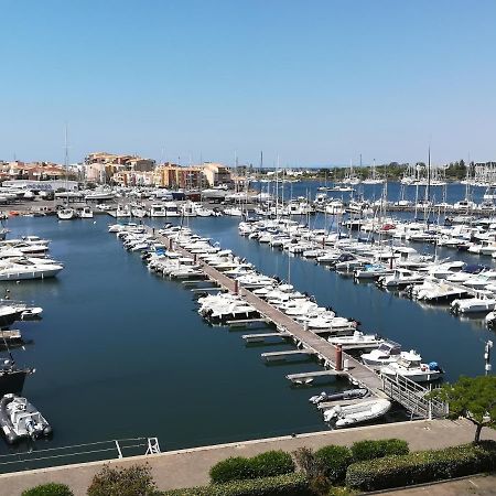 Studio cabine VUE PORT avec piscine, parc, boulodrome et parking privé Agde Extérieur photo
