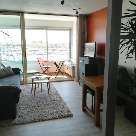 Studio cabine VUE PORT avec piscine, parc, boulodrome et parking privé Agde Extérieur photo