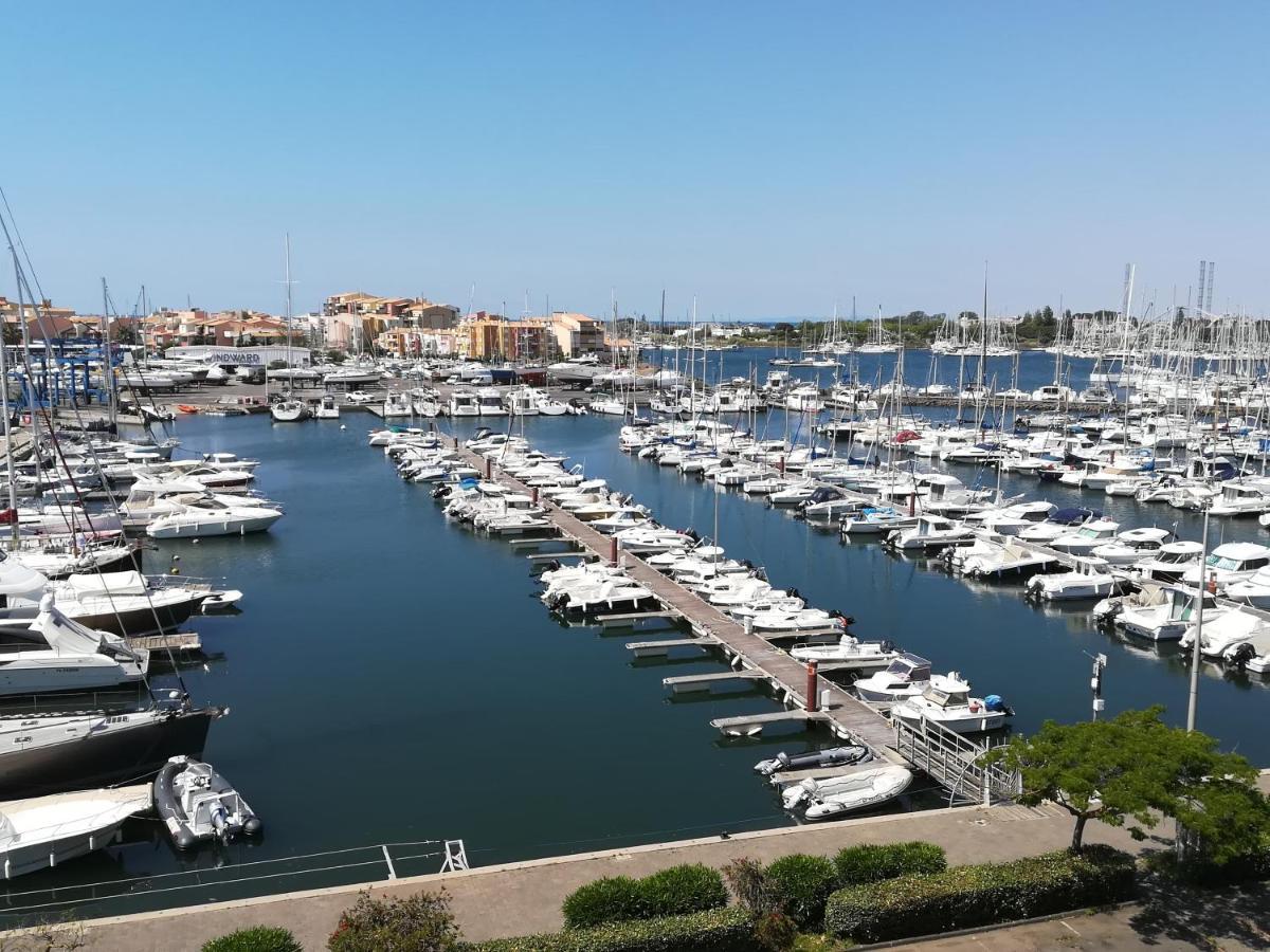 Studio cabine VUE PORT avec piscine, parc, boulodrome et parking privé Agde Extérieur photo