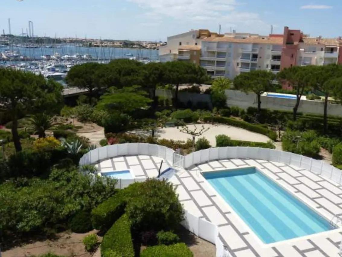 Studio cabine VUE PORT avec piscine, parc, boulodrome et parking privé Agde Extérieur photo