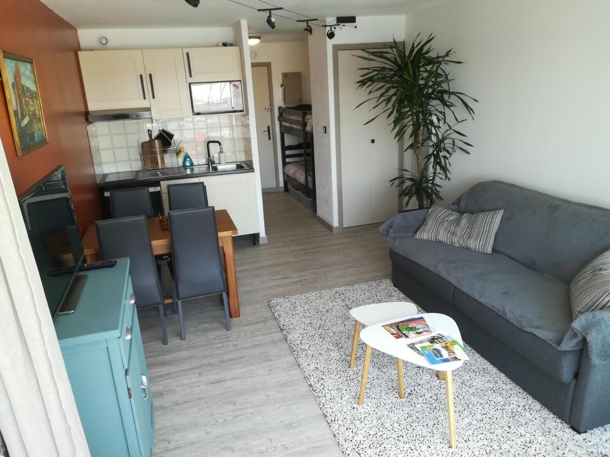 Studio cabine VUE PORT avec piscine, parc, boulodrome et parking privé Agde Extérieur photo